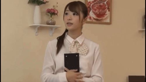 「レ●プが合法になった世界～公衆の面前でチ○ポ挿れっぱなし！犯りたいと思った瞬間に即ハメ！白昼堂々強●子作り！！～」のサムネイルgif画像