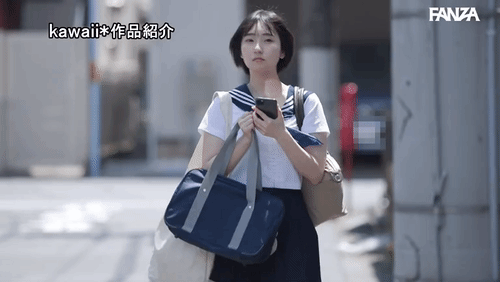 「隣人のゴミ部屋で異臭中年おやじに白い肉体を汗潮精子まみれにされ抜かずの連撃中出し51発で孕まされたショートカット制服少女の末路 kawaii移籍 中出し解禁デビュー 糸井瑠花」のサムネイルgif画像