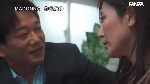 「ヌードモデルNTR 上司と羞恥に溺れた妻の衝撃的浮気映像 椎名ゆな」のサムネイルgif画像