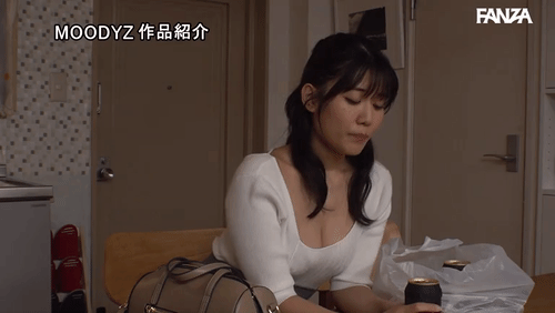 「ゴミ屋敷に住むオヤジに苦情を言ったら性欲モンスター化！悪臭の中で絶対に逃がさない絶倫ホールド中出しでブリブリ精子逆流！ 神宮寺ナオ」のサムネイルgif画像