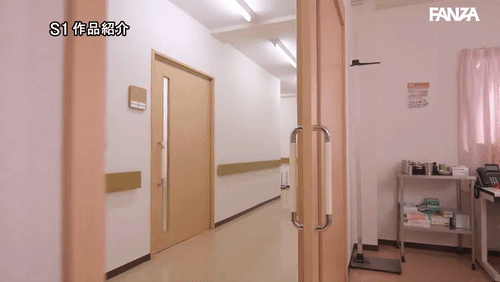 「リアル看護師さんを勤務中にイカセまくって退勤後さらに100回おかわりイカセ！ 桜みお」のサムネイルgif画像