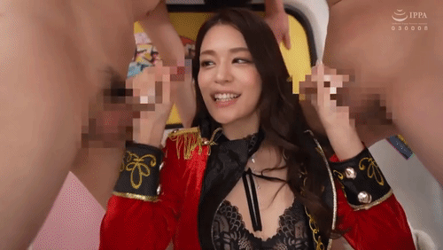 「ヤリマンワゴンが行く！！ハプニング ア ゴーゴー！！橘メアリーとリズの珍道中 むちまんセックスドール！ザーメンタンク スッカラカン搾精ペット捕獲ドライブ」のサムネイルgif画像